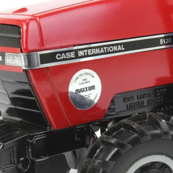 Manufacturer_ERTL Tractors<1/16 Case IH 5130 Maxxum, Kansas City, MO Dealer Edition