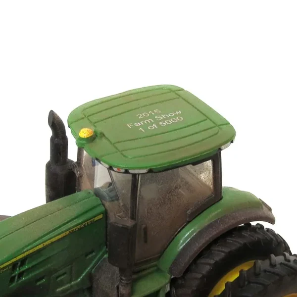Manufacturer_ERTL Tractors<Dusty 1/64 2015 Farm Show Edition John Deere 7290R Tractor with Duals