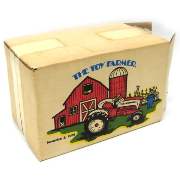 Manufacturer_ERTL Tractors<1/16 Ford 901 Powermaster, 1986 National Farm Toy Show