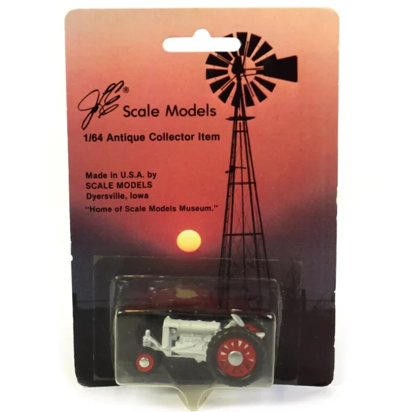 Manufacturer_Scale Models Tractors<1/64 Fordson Gray Narrow Front Tractor with Rubber Tires