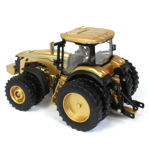 Manufacturer_ERTL Tractors<Gold Chase Unit ~ 1/64 John Deere 8R 370 with Front & Rear Duals, 2020 Farm Show