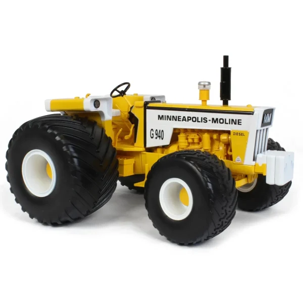 Manufacturer_SpecCast Tractors<1/16 High Detail Minneapolis Moline G940 with Large Terra Tires