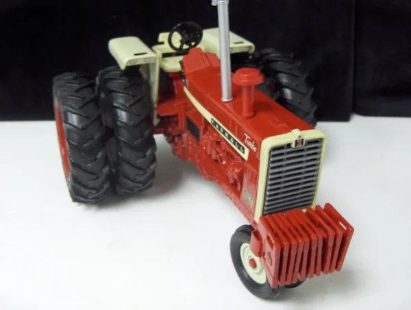 Manufacturer_ERTL Tractors<1/16 IH Farmall 1206 Narrow Front, 40th Anniversary Collector Edition