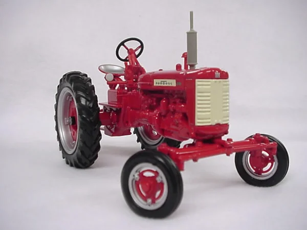 Manufacturer_ERTL Tractors<1/16 IH Farmall 230 Wide Front