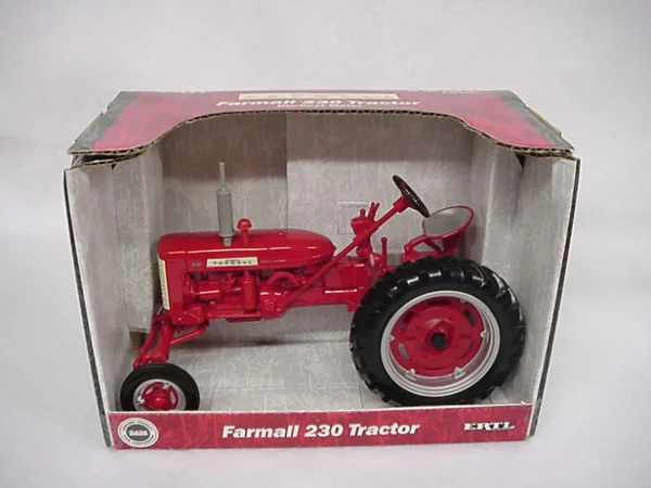 Manufacturer_ERTL Tractors<1/16 IH Farmall 230 Wide Front