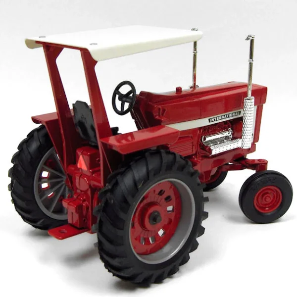 Manufacturer_ERTL Tractors<1/16 IH Farmall 1468 with ROPS, 1995 Lafayette Show