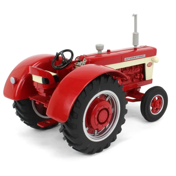 Manufacturer_ERTL Tractors<1/16 International 660 Diesel, 1999 National Farm Toy Show