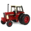 Manufacturer_ERTL Tractors<1/32 International Harvester 1086 Wide Front with Rear Duals