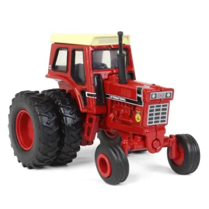 Manufacturer_ERTL Tractors<1/64 International Harvester 1466 Black Stripe Wide Front with FFA Logo