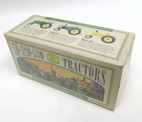 Manufacturer_ERTL Tractors<1/64 John Deere 3 Piece Set with 50, 520 & 530 Tractors, Set #2