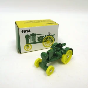 Manufacturer_ERTL Tractors<1/64 John Deere 1914 Waterloo Boy without Rear Hook, Made in the USA by ERTL