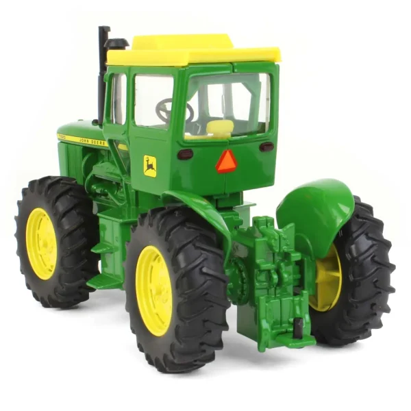 Manufacturer_ERTL Tractors<1/32 John Deere 7520 4WD Tractor w/ Long Hood Stripe & Rear Fenders