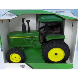 Manufacturer_ERTL Tractors<1/16 John Deere 4455 with Cab & MFD by ERTL