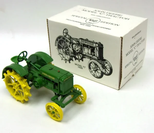 Manufacturer_ERTL Tractors<1/16 John Deere C with Steel Wheels, 1993 Two-Cylinder Club Grand Opening