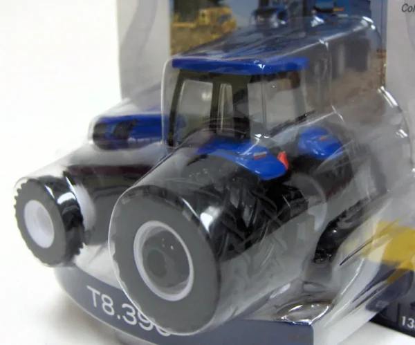 Manufacturer_ERTL Tractors<1/64 New Holland T8.390 Tractor with Front & Rear Duals