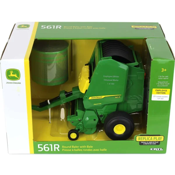 Manufacturer_ERTL Implements<Ottumwa Works Employee Edition ~ 1/16 John Deere 561R Round Baler with Bale, 1 of 500