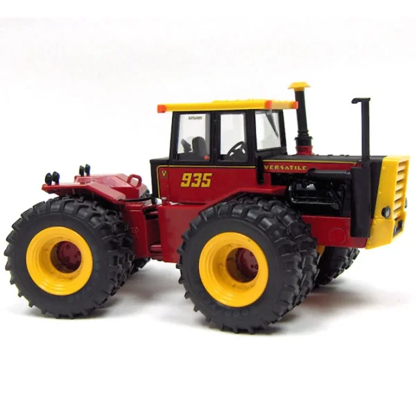 Manufacturer_ERTL Tractors<1/32 Versatile 935 with Duals, 2011 National Farm Toy Show