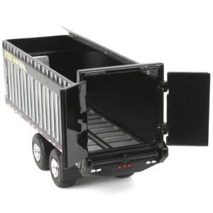 Manufacturer_SpecCast Agricultural Trucks<1/64 Black International 8600 with H&S Big Dog 1226 Forage Box