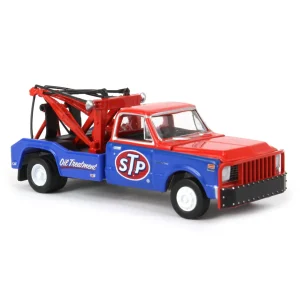 Manufacturer_Greenlight Collectibles Tow & Straight Trucks<1/64 1971 Chevrolet C-30 Wrecker, STP Oil, Dually Drivers 11