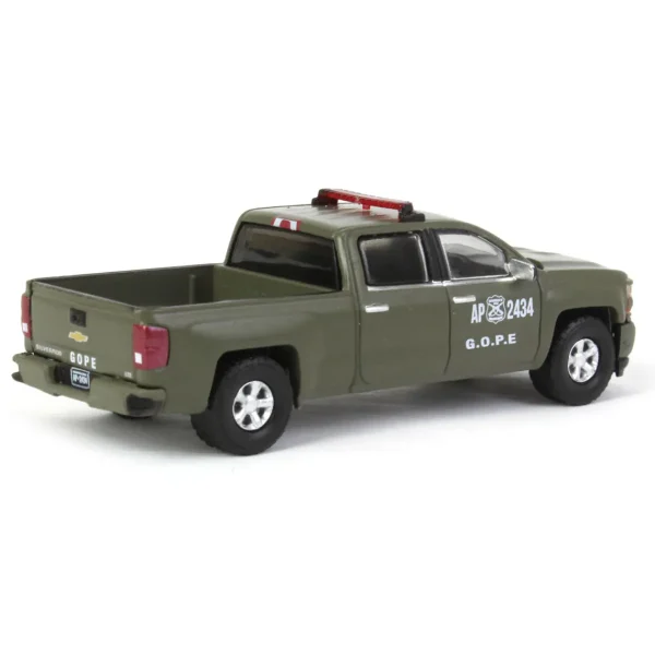 Manufacturer_Greenlight Collectibles Emergency Vehicles<1/64 2018 Chevrolet Silverado Z71 Carabineros de Chile Police, GOPE