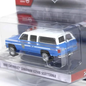 Manufacturer_Greenlight Collectibles Cars & Suvs | Emergency Vehicles<1/64 1990 Chevrolet Suburban K2500 Scottsdale, NYPD, Hot Pursuit Series 46