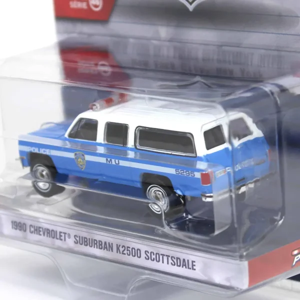 Manufacturer_Greenlight Collectibles Cars & Suvs | Emergency Vehicles<1/64 1990 Chevrolet Suburban K2500 Scottsdale, NYPD, Hot Pursuit Series 46