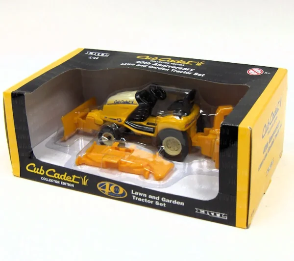 Manufacturer_ERTL Lawn & Garden<1/16 Cub Cadet 3240 40th Anniversary Edition by ERTL