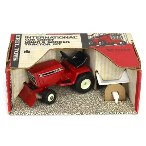Manufacturer_ERTL Lawn & Garden<1/16 682 Cub Cadet w/ Blade & Trailer, Made in the USA