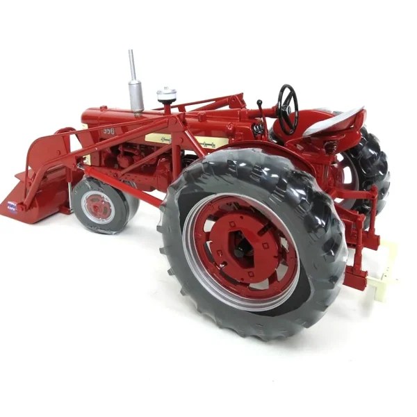 Manufacturer_SpecCast Implements<1/16 Farmall 350 with IH McCormick #33 Loader, 2006 World Pork Expo