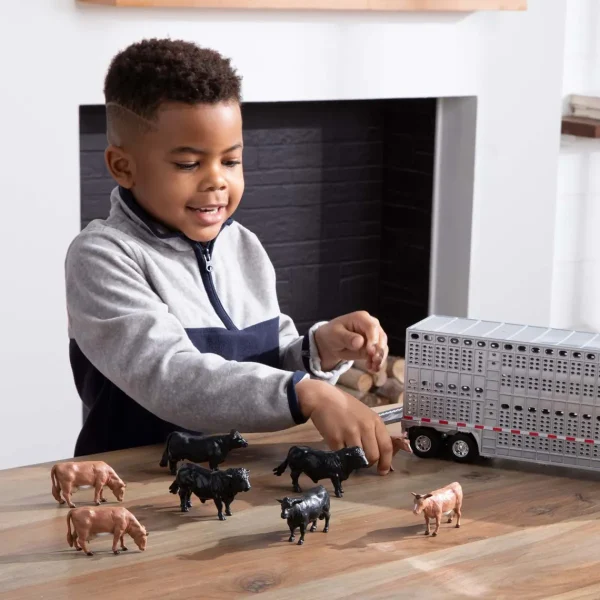 Manufacturer_ERTL Agricultural Trucks<1/32 Freightliner 122SD Semi with Livestock Trailer & Cattle by ERTL