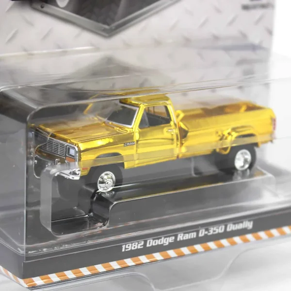 Manufacturer_Greenlight Collectibles Cars & Suvs | Pickup Trucks<Gold Chrome Super Chase ~ 1/64 1982 Dodge Ram D350 Dually, Construction Yellow, Dually Drivers Series 15