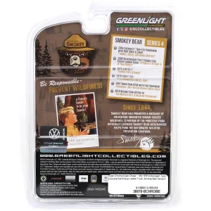 Manufacturer_Greenlight Collectibles Cars & Suvs | Pickup Trucks<Green Chrome Super Chase ~ 1/64 1968 Volkswagen Type 2 Double Cab Pickup Ladder Truck, Smokey Bear Series 4