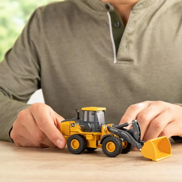 Manufacturer_ERTL Loaders<1/50 John Deere 544 P-Tier Wheel Loader, ERTL Prestige Collection