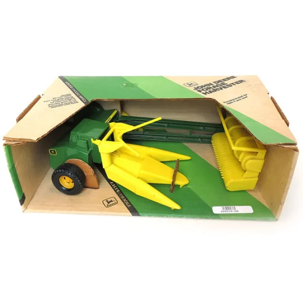 Manufacturer_ERTL Combines & Harvesters<1/16 John Deere Forage Harvester