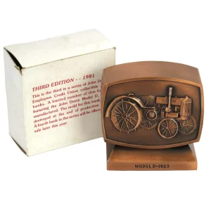 Manufacturer_Other Farm Art & DéCor<1923 John Deere Model "D" John Deere Employees Credit Union Bank, 3rd Edition
