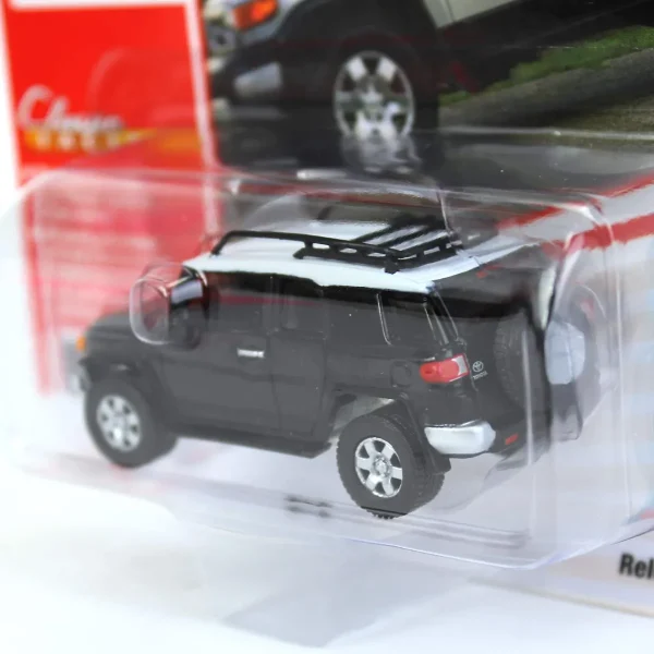 Manufacturer_Auto World Cars & Suvs<1/64 Johnny Lightning Classic Gold 2022 Release 3B - 2007 Toyota FJ Cruiser, Black Diamond