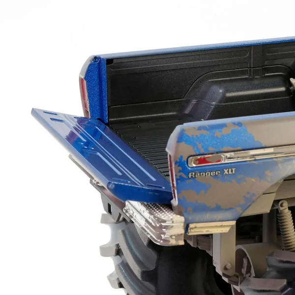 Manufacturer_Greenlight Collectibles Cars & Suvs | Pickup Trucks<1/18 Kings of Crunch Bigfoot #1, 1974 Ford F-250 Monster Truck with 66-Inch Tires, Dirty Version