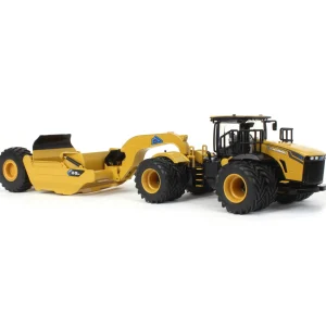 Manufacturer_SpecCast Scrapers<1/50 Mobile Track Solutions 3630 Switchback Articulating 4WD Tractor & 33-38XL Towed Scraper