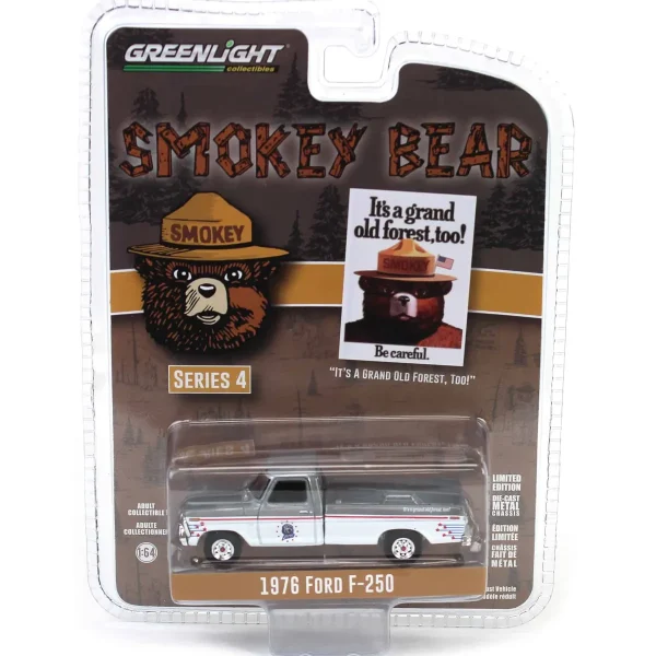 Manufacturer_Greenlight Collectibles Cars & Suvs | Pickup Trucks<Raw Chase Unit ~ 1/64 1976 Ford F-250, Smokey Bear Series 4