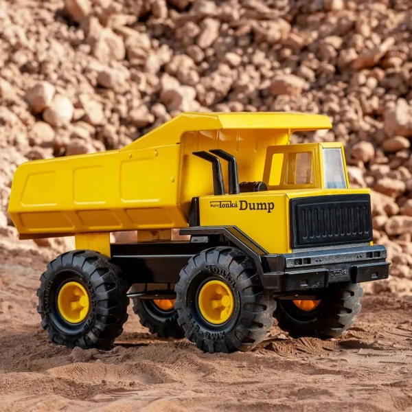 Manufacturer_Tonka Dump Trucks<Tonka Mighty Dump Truck, Retro Collector's Edition