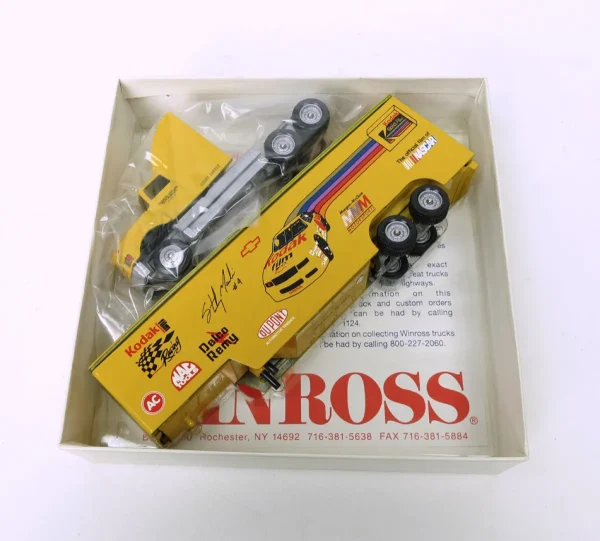 Manufacturer_WINROSS Box Trucks & Trailers<1/64 Winross Sterling Marlin Kodak #4 Ford Truck & Dropbed Trailer